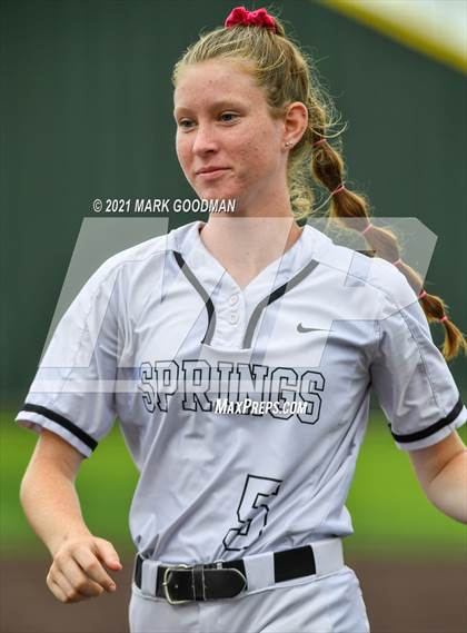 Thumbnail 3 in Katy vs Clear Springs (UIL 6A Regional Semi-Final Playoff) photogallery.