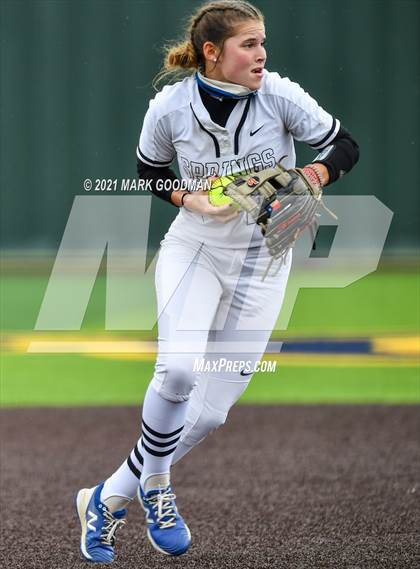 Thumbnail 2 in Katy vs Clear Springs (UIL 6A Regional Semi-Final Playoff) photogallery.