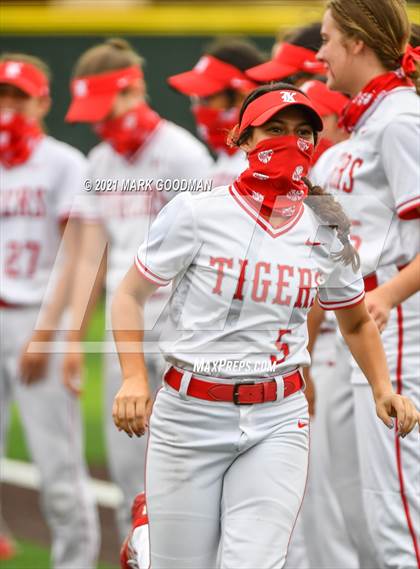 Thumbnail 3 in Katy vs Clear Springs (UIL 6A Regional Semi-Final Playoff) photogallery.