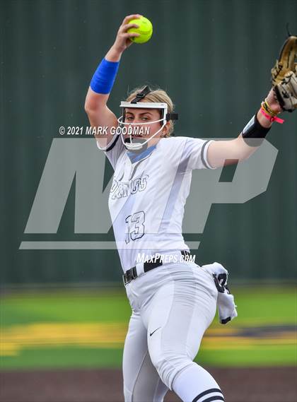 Thumbnail 2 in Katy vs Clear Springs (UIL 6A Regional Semi-Final Playoff) photogallery.