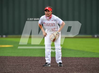 Thumbnail 1 in Katy vs Clear Springs (UIL 6A Regional Semi-Final Playoff) photogallery.