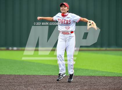 Thumbnail 1 in Katy vs Clear Springs (UIL 6A Regional Semi-Final Playoff) photogallery.