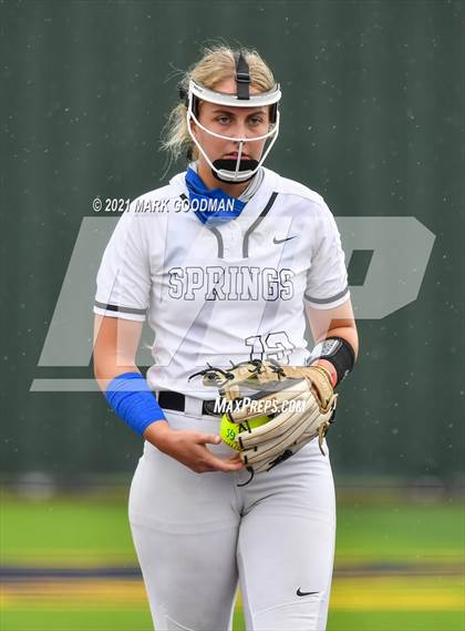 Thumbnail 2 in Katy vs Clear Springs (UIL 6A Regional Semi-Final Playoff) photogallery.