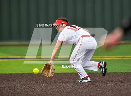 Thumbnail 2 in Katy vs Clear Springs (UIL 6A Regional Semi-Final Playoff) photogallery.