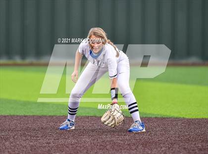 Thumbnail 3 in Katy vs Clear Springs (UIL 6A Regional Semi-Final Playoff) photogallery.