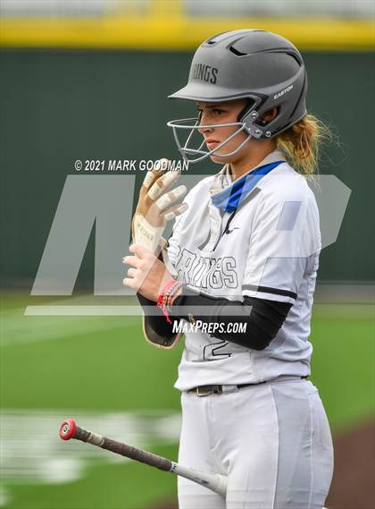 Thumbnail 2 in Katy vs Clear Springs (UIL 6A Regional Semi-Final Playoff) photogallery.