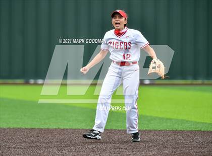 Thumbnail 2 in Katy vs Clear Springs (UIL 6A Regional Semi-Final Playoff) photogallery.