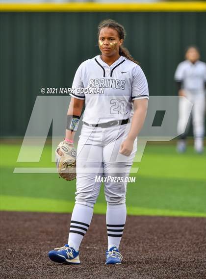 Thumbnail 2 in Katy vs Clear Springs (UIL 6A Regional Semi-Final Playoff) photogallery.