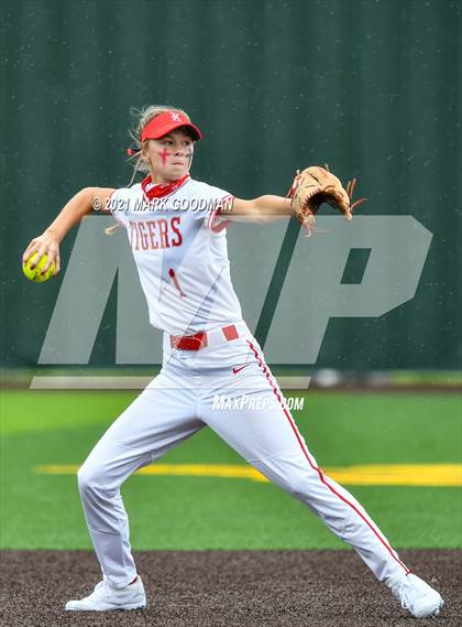 Thumbnail 1 in Katy vs Clear Springs (UIL 6A Regional Semi-Final Playoff) photogallery.