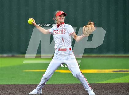 Thumbnail 2 in Katy vs Clear Springs (UIL 6A Regional Semi-Final Playoff) photogallery.