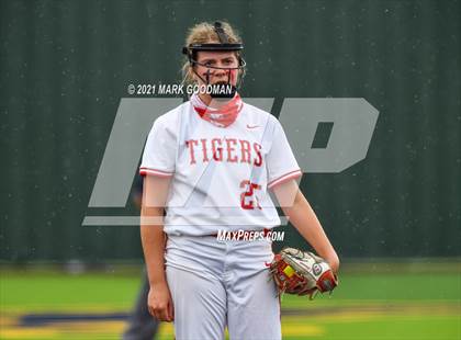 Thumbnail 1 in Katy vs Clear Springs (UIL 6A Regional Semi-Final Playoff) photogallery.