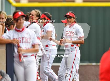Thumbnail 2 in Katy vs Clear Springs (UIL 6A Regional Semi-Final Playoff) photogallery.