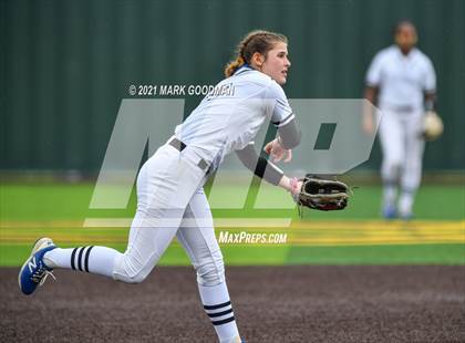 Thumbnail 3 in Katy vs Clear Springs (UIL 6A Regional Semi-Final Playoff) photogallery.