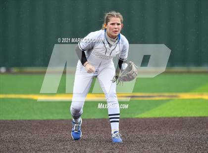Thumbnail 3 in Katy vs Clear Springs (UIL 6A Regional Semi-Final Playoff) photogallery.