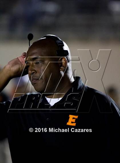 Thumbnail 2 in Mira Mesa vs. Escondido photogallery.