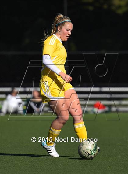 Thumbnail 3 in Saint Francis vs. Sacred Heart Cathedral Prep photogallery.