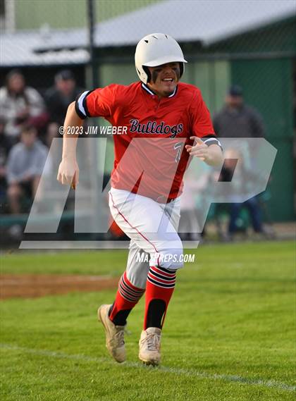 Thumbnail 3 in McCurtain @ Gore photogallery.