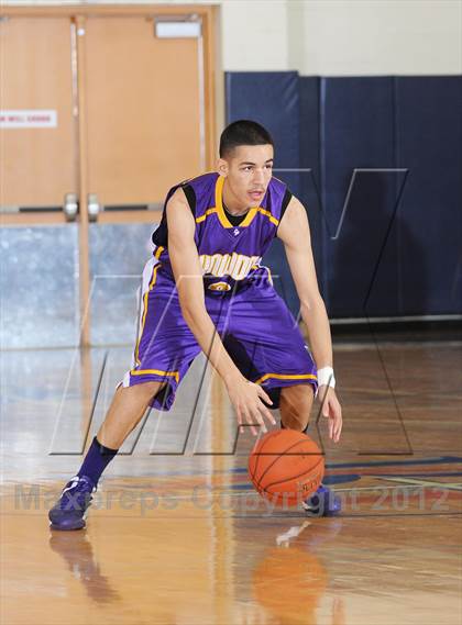 Thumbnail 3 in Lynwood vs Faith Lutheran (Tarkanian Classic) photogallery.