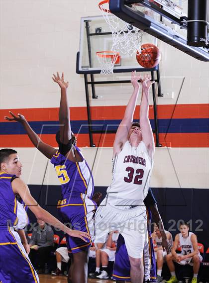 Thumbnail 3 in Lynwood vs Faith Lutheran (Tarkanian Classic) photogallery.