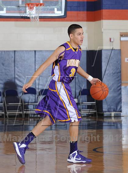 Thumbnail 2 in Lynwood vs Faith Lutheran (Tarkanian Classic) photogallery.