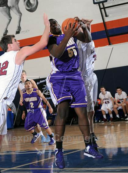 Thumbnail 2 in Lynwood vs Faith Lutheran (Tarkanian Classic) photogallery.