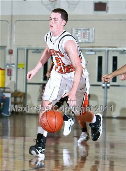 Thumbnail 2 in Uniondale vs White Plains (Harry Jefferson Holiday Showcase) photogallery.