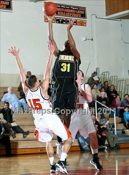 Thumbnail 1 in Uniondale vs White Plains (Harry Jefferson Holiday Showcase) photogallery.