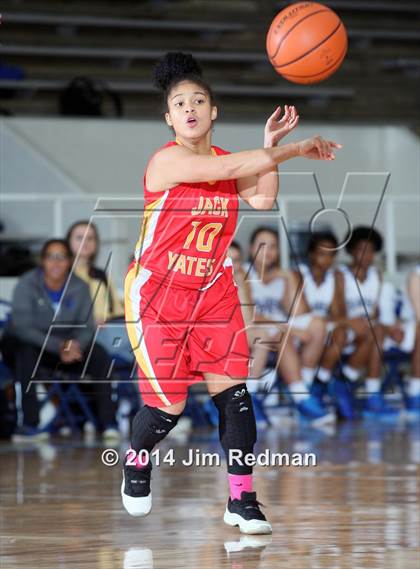 Thumbnail 2 in Yates vs. Cypress Creek (McDonald's Texas Invitational) photogallery.