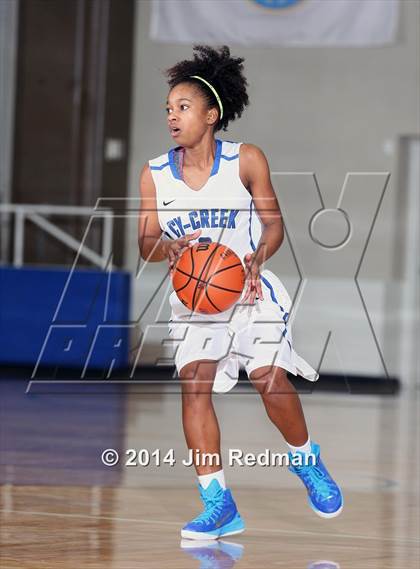 Thumbnail 2 in Yates vs. Cypress Creek (McDonald's Texas Invitational) photogallery.