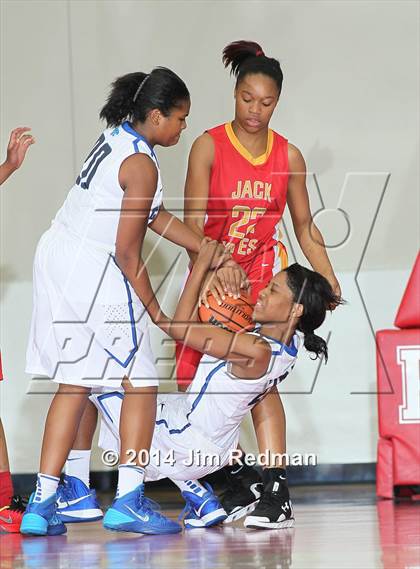 Thumbnail 2 in Yates vs. Cypress Creek (McDonald's Texas Invitational) photogallery.