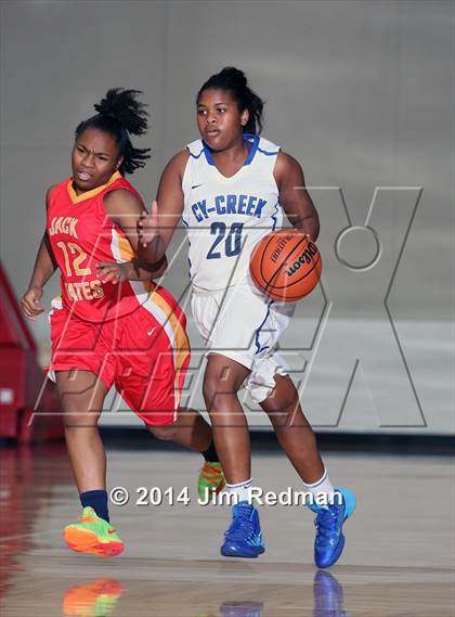 Thumbnail 1 in Yates vs. Cypress Creek (McDonald's Texas Invitational) photogallery.
