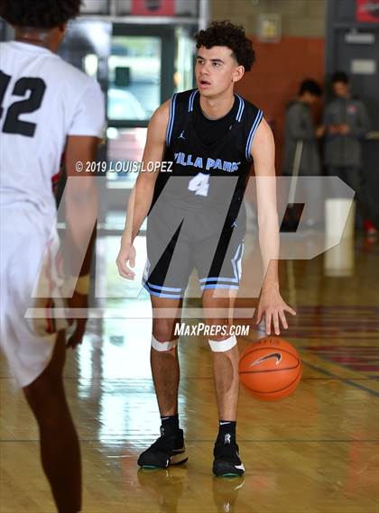 Thumbnail 1 in Rancho Verde vs. Villa Park (Nike Extravaganza) photogallery.