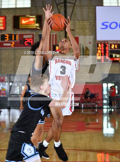 Thumbnail 1 in Rancho Verde vs. Villa Park (Nike Extravaganza) photogallery.