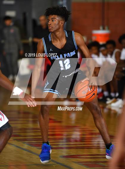Thumbnail 1 in Rancho Verde vs. Villa Park (Nike Extravaganza) photogallery.