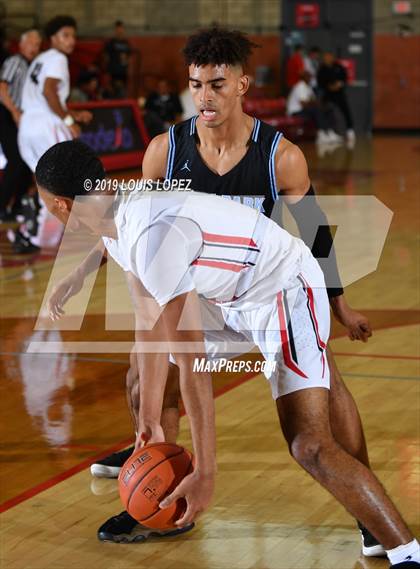 Thumbnail 3 in Rancho Verde vs. Villa Park (Nike Extravaganza) photogallery.