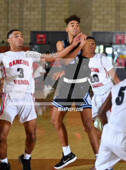 Thumbnail 2 in Rancho Verde vs. Villa Park (Nike Extravaganza) photogallery.