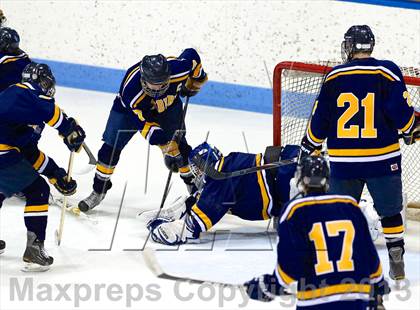 Thumbnail 2 in Notre Dame-West Haven vs Simsbury (CIAC Division I Quarterfinal) photogallery.