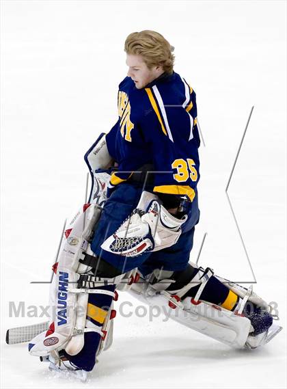 Thumbnail 2 in Notre Dame-West Haven vs Simsbury (CIAC Division I Quarterfinal) photogallery.