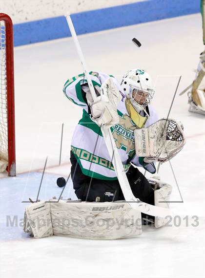 Thumbnail 1 in Notre Dame-West Haven vs Simsbury (CIAC Division I Quarterfinal) photogallery.