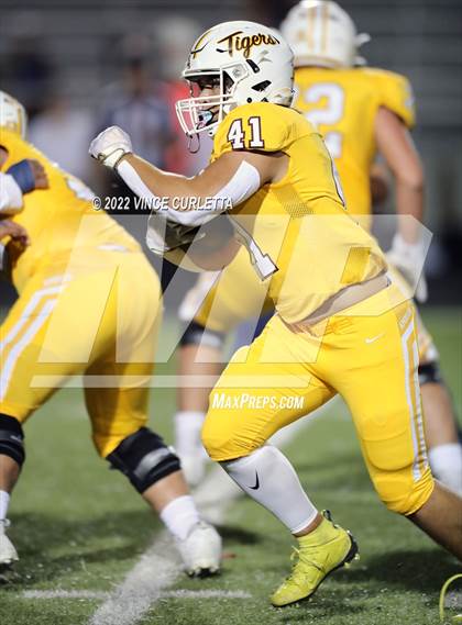 Thumbnail 1 in Dripping Springs @ Akins photogallery.