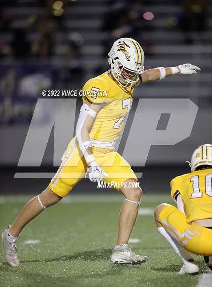 Thumbnail 2 in Dripping Springs @ Akins photogallery.