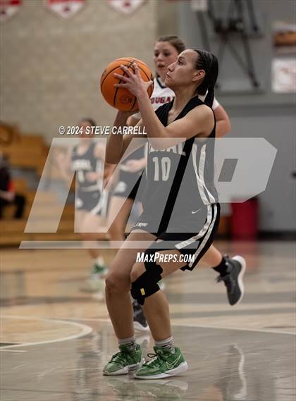 Thumbnail 1 in Alisal @ Foothill (CIF State Championship Division 4 Round 2) photogallery.