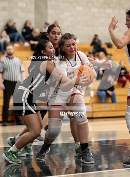 Thumbnail 3 in Alisal @ Foothill (CIF State Championship Division 4 Round 2) photogallery.
