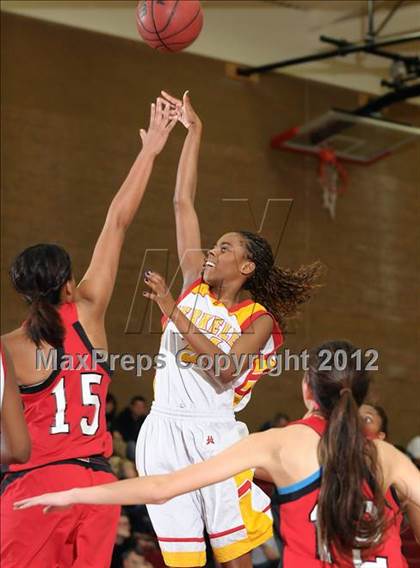 Thumbnail 3 in Lincoln vs. Berkeley (Common Good Classic) photogallery.