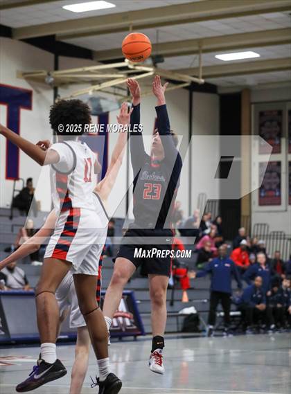 Thumbnail 1 in Beckman vs Maranatha (CIF SS Div 3AA Rnd 2 Playoff) photogallery.