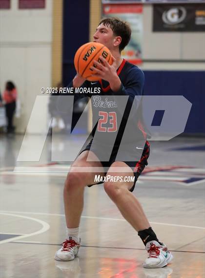 Thumbnail 1 in Beckman vs Maranatha (CIF SS Div 3AA Rnd 2 Playoff) photogallery.