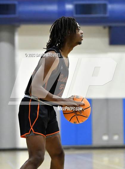 Thumbnail 3 in Roseville vs. Wood (Les Curry Invitational) photogallery.