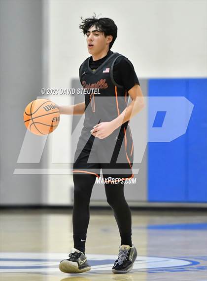 Thumbnail 2 in Roseville vs. Wood (Les Curry Invitational) photogallery.