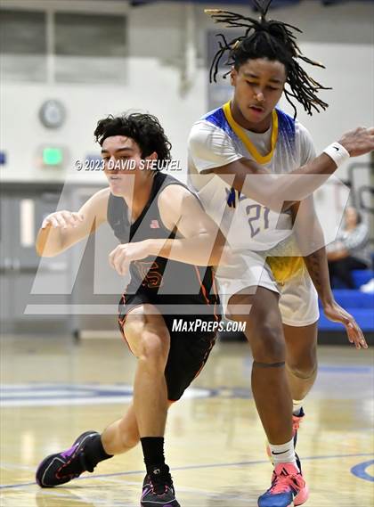 Thumbnail 1 in Roseville vs. Wood (Les Curry Invitational) photogallery.