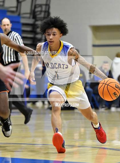 Thumbnail 3 in Roseville vs. Wood (Les Curry Invitational) photogallery.